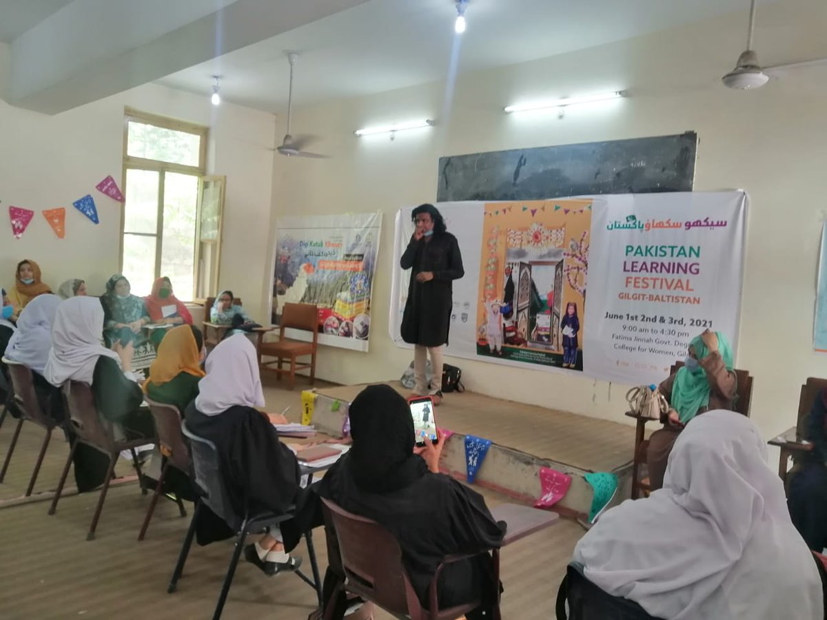 plf_pk's tweet image. #TeachersLearningFestival

Education through theatre - @BadarAtif

#PLFGilgit

Dates: 1-3 June, 2021
Timing: 9am-4:30pm
Venue: Fatima Jinnah Govt Degree College for Women, Gilgit

For details: childrensliteraturefestival.com/plfgilgit/

#PakistanLearningFestival #CLF #CLFPakistan