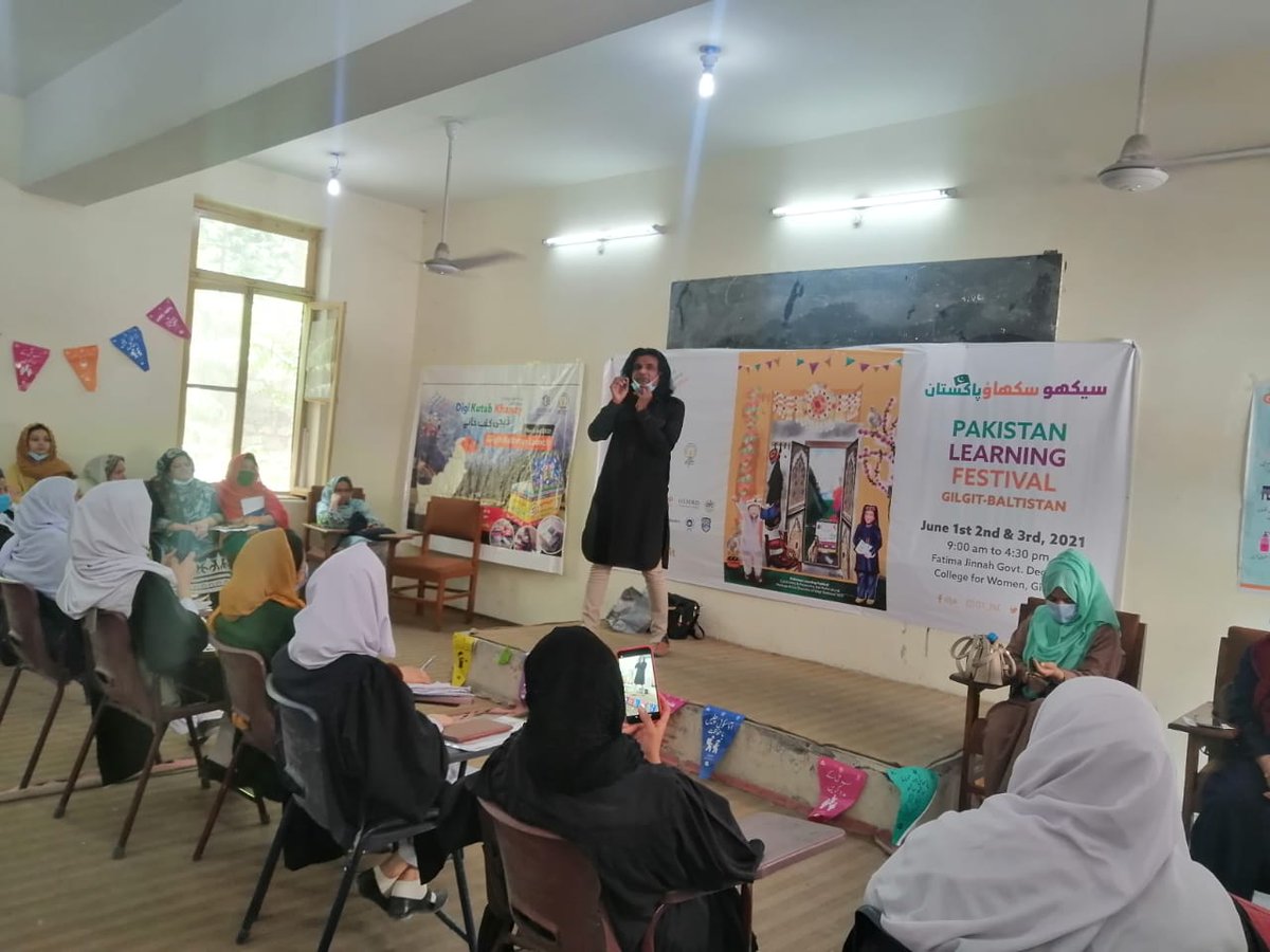 plf_pk's tweet image. #TeachersLearningFestival

Education through theatre - @BadarAtif

#PLFGilgit

Dates: 1-3 June, 2021
Timing: 9am-4:30pm
Venue: Fatima Jinnah Govt Degree College for Women, Gilgit

For details: childrensliteraturefestival.com/plfgilgit/

#PakistanLearningFestival #CLF #CLFPakistan
