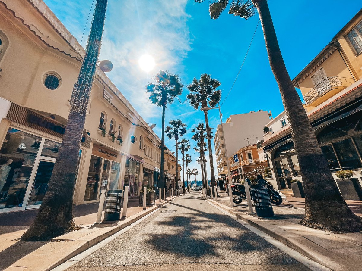 DermengiuMarian's tweet photo. #Juan les #Pins #FrenchRiviera                  📸@DermengiuMarian  #France #CotedAzurFrance #Antibes #Travel #photography #Traveling #Sea #Tours #PHOTOS #Love #Lovefrance #PACA #festival #Jazz #tourism #VisitFrance #Photographie https://t.co/jnTLAnWQZD