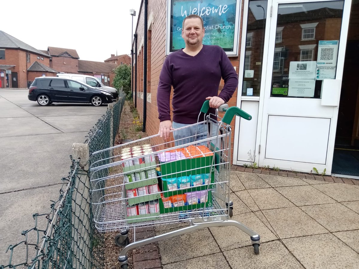 Rotary is fun and energetic; made up of people who are committed to making the world a better place 🙌
Here's Grantham Sunrise Rotary's delivery to the Baptist Church on behalf of The Passage by Andre Finney. No cheap baked beans to be seen!
rotary-ribi.org/districts/home…
<a href="/GranSunRotary/">Grantham Sunrise</a>