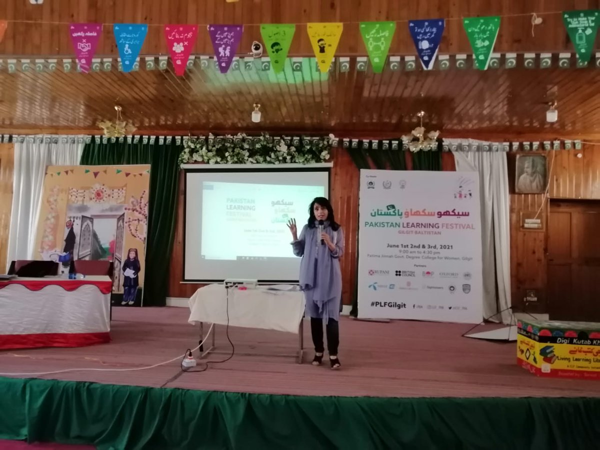 plf_pk's tweet image. #TeachersLearningFestival
Use of films for Child Rights &amp;amp; Gender Empowerment by @SamarMinallahKh 

#PLFGilgit

facebook.com/clfpk/videos/1…

#CLF #CLFPakistan