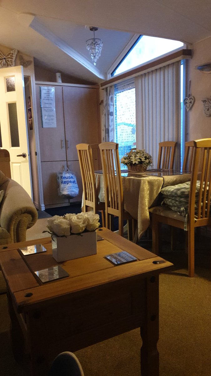 nikicrazymofo's tweet photo. Some dates still available, only £500 for a 7 day staycation! Privately owned holiday home, hit me up if you would like to know what dates are still available! 8 birth luxury self catering, dog friendly, two parking spaces adjacent! https://t.co/sc570yIZFF