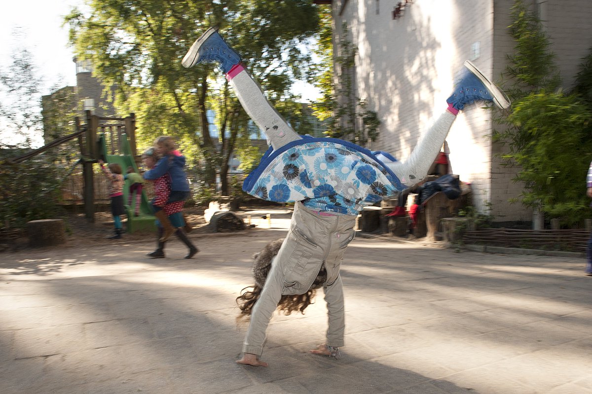 Van 7 tot en met 11 juni is het de Week voor de Gezonde Jeugd. Daarom verzorgen onze JOGG-regisseurs sport- en spelactiviteiten, webinars en een kookworkshop. Bekijk het aanbod ➡ bit.ly/3wUdmSc