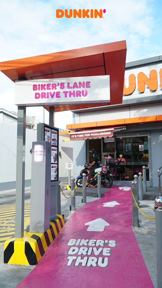 SouthSnippets's tweet photo. OMG, Southies!😱 Isn’t @dunkinph the best?!🙌🏼 Have you already seen one like this in the South?🤔

#southsnippets #southlife #bikethru #padyakph https://t.co/gMRtq4wQj9