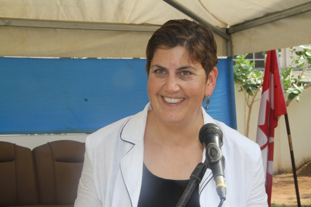 AmbCanBFA's tweet image. Ambassadrice 🇨🇦 @Carol_McQueen a été heureuse d'assister à  l'inauguration du siège commun à Cotonou de @CECI_Canada, @SUCO_org et #ProgrammeCLÉ (ow.ly/NF7i50F0YG4) 
58 ans de partenariat entre 🇧🇯 &amp;amp; 🇨🇦  via le partage de compétences de volontaires experts, qui se renforce👏