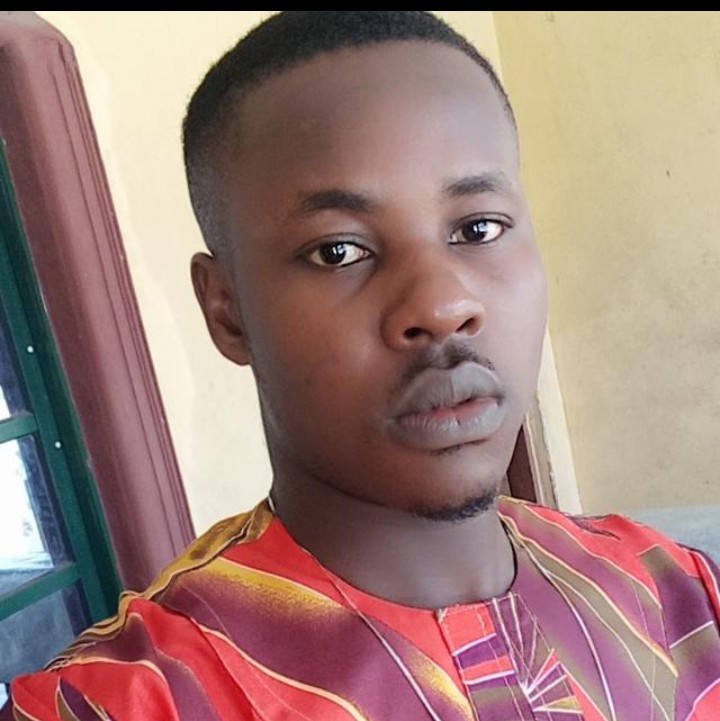 ObinnaN4's tweet image. Pls fams, his name is Thankgod Micheal from Abia state he got missing for 3 weeks now every attempt to know his way about has form abortive. He base in Akwa-Ibom as a business man. His number is 0703 544 3816.
Pls help a brother....
