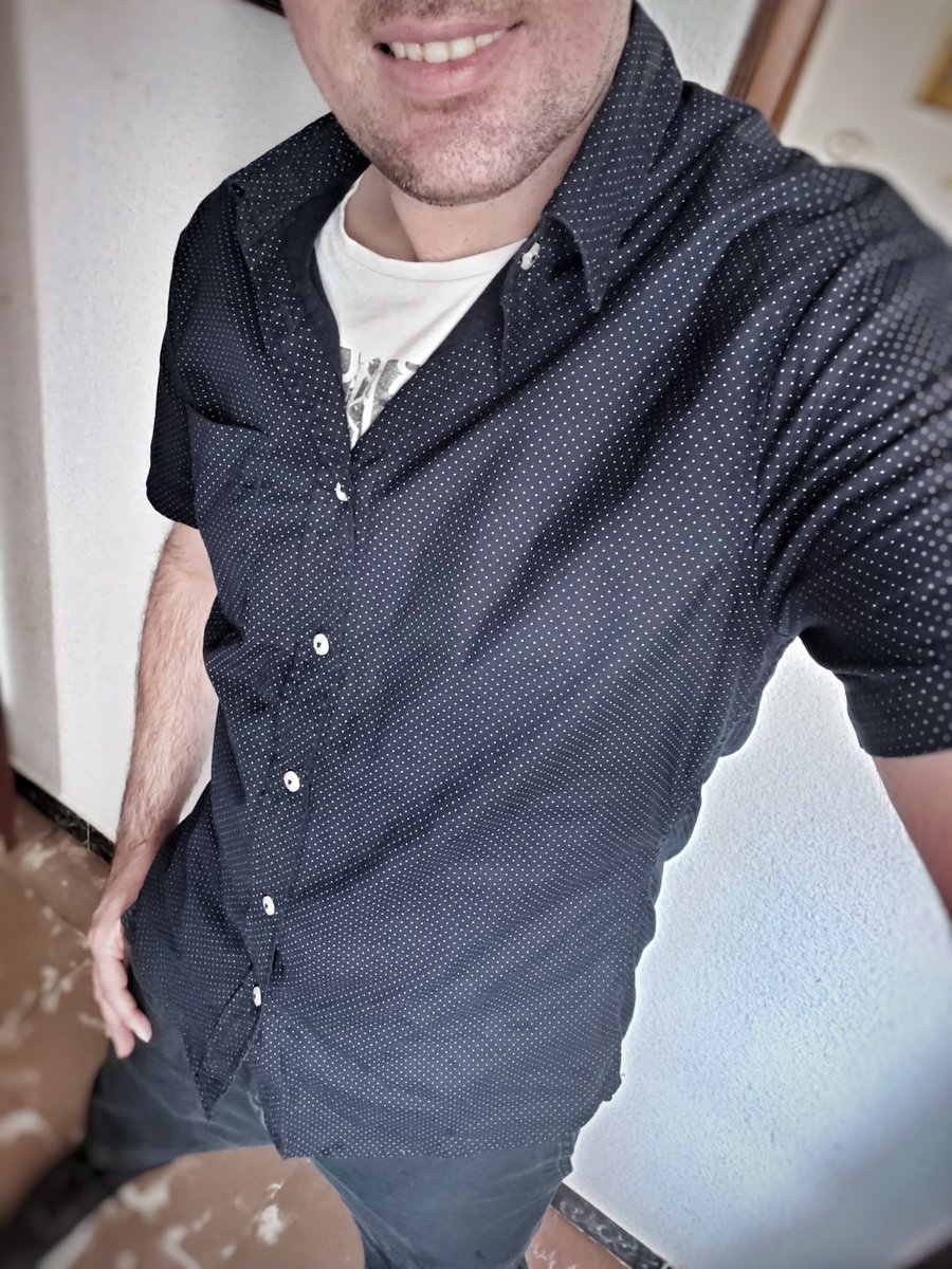 ZCiento's tweet photo. Me ayudas a quitarme la ropa? 😈😈

#JuevesDeGanarSeguidores 
#juevesdeseduxxxión https://t.co/tWWcKba3Fv