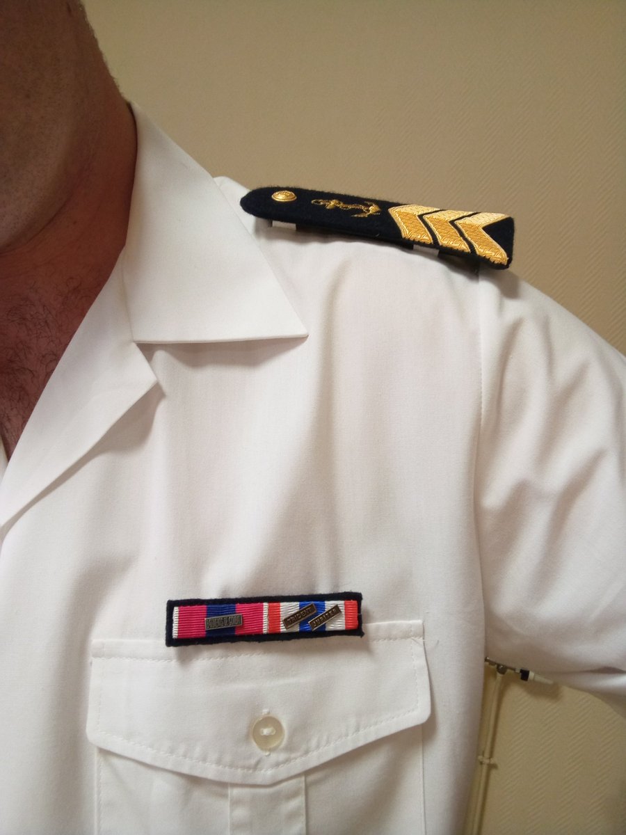 Fernael0's tweet photo. C'est parti pour le grand oral de navigation.
Dernière étape avant l'obtention du certificat de chef de quart. On y croit! ⚓👍⚓ https://t.co/iL9CROwjvl