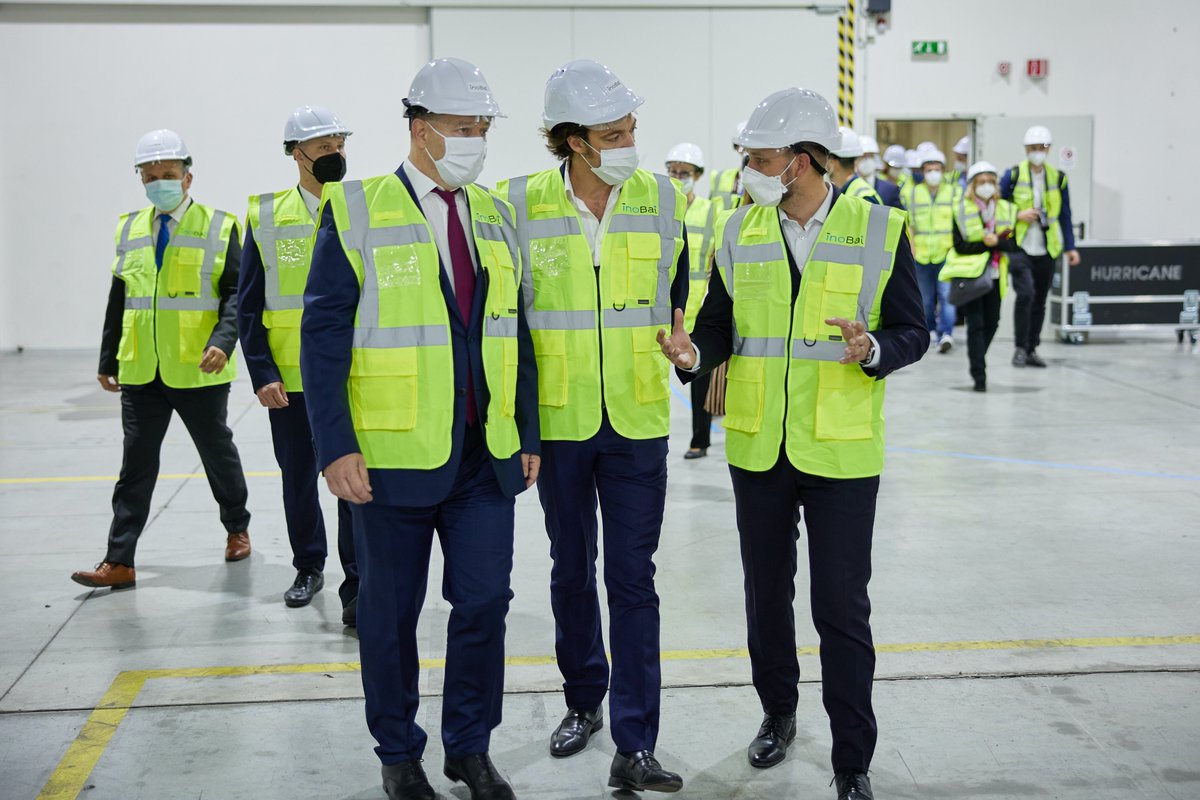 inobatauto's tweet image. Yesterday, we held InoBat Auto Groundbreaking Ceremony of our #R&amp;amp;D facility and #pilotline in Voderady, Slovakia. The construction of the site and first batteries should be ready by #Q22022. Thanks to all our partners, investors, and our great team! 🔋💓#batteryrevolution #inobat