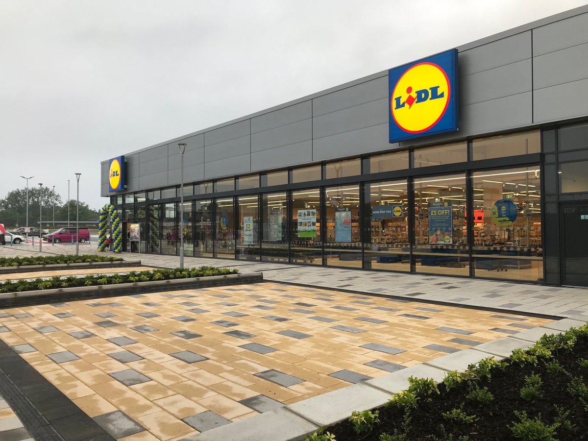 SDS design engineers tweet media