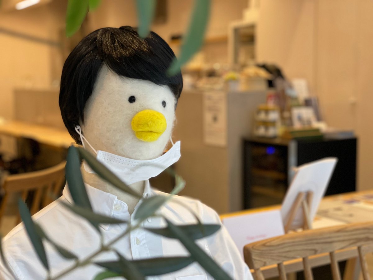 Solo Exhibition
“KOTORIDANSI’S SS21 COLLECTION” is now open.

25/5-8/6/2021
Open hours:
Sunday- Friday | 10am-7pm
Closed on Saturday 

Place:
galleryとcafe こここ