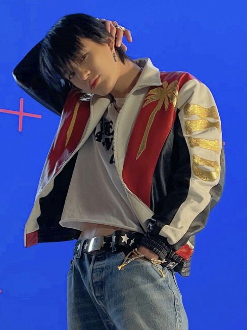 m5rkno's tweet photo. itty bitty waist 🤩 https://t.co/73fpP956tK