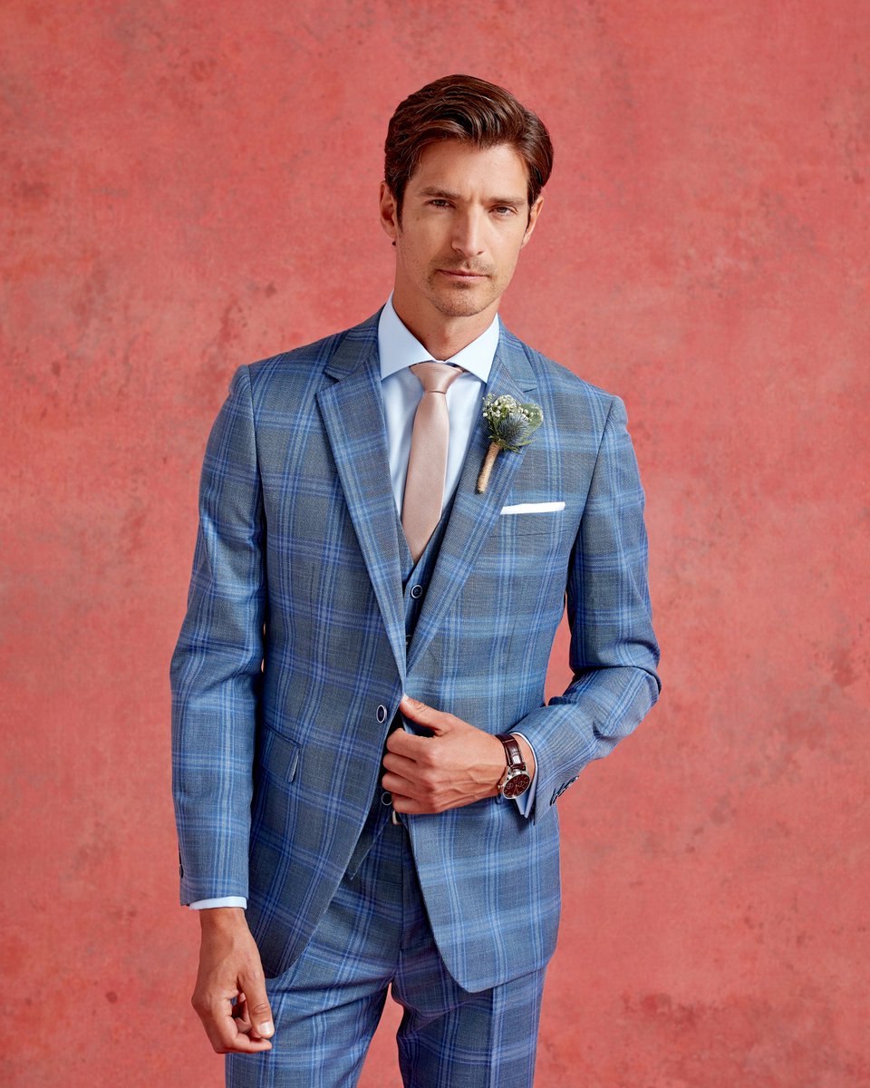 officialskopes's tweet photo. Whether you’re the groom or a guest, our Kaye blue check suit is the perfect choice!
Team it with a soft blue shirt, champagne tie &amp; classic white pocket square for an elegant look... 🥂

#groom #weddingguest #checksuit #weddingsuit #summerwedding #menswear https://t.co/6tf2xguW4Q