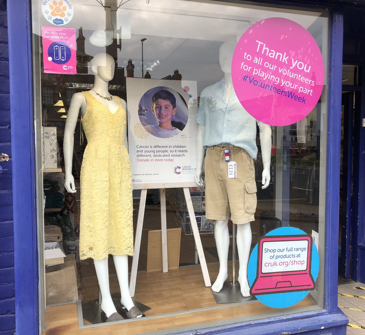 CRUK_Nallerton's tweet image. It’s finally Summer! A lovely mix of brights and pastel colours for June ☀️

Come down to our #Northallerton shop today!

If you’re looking to update your Summer wardrobe this month @CRUKShops will have something for you!