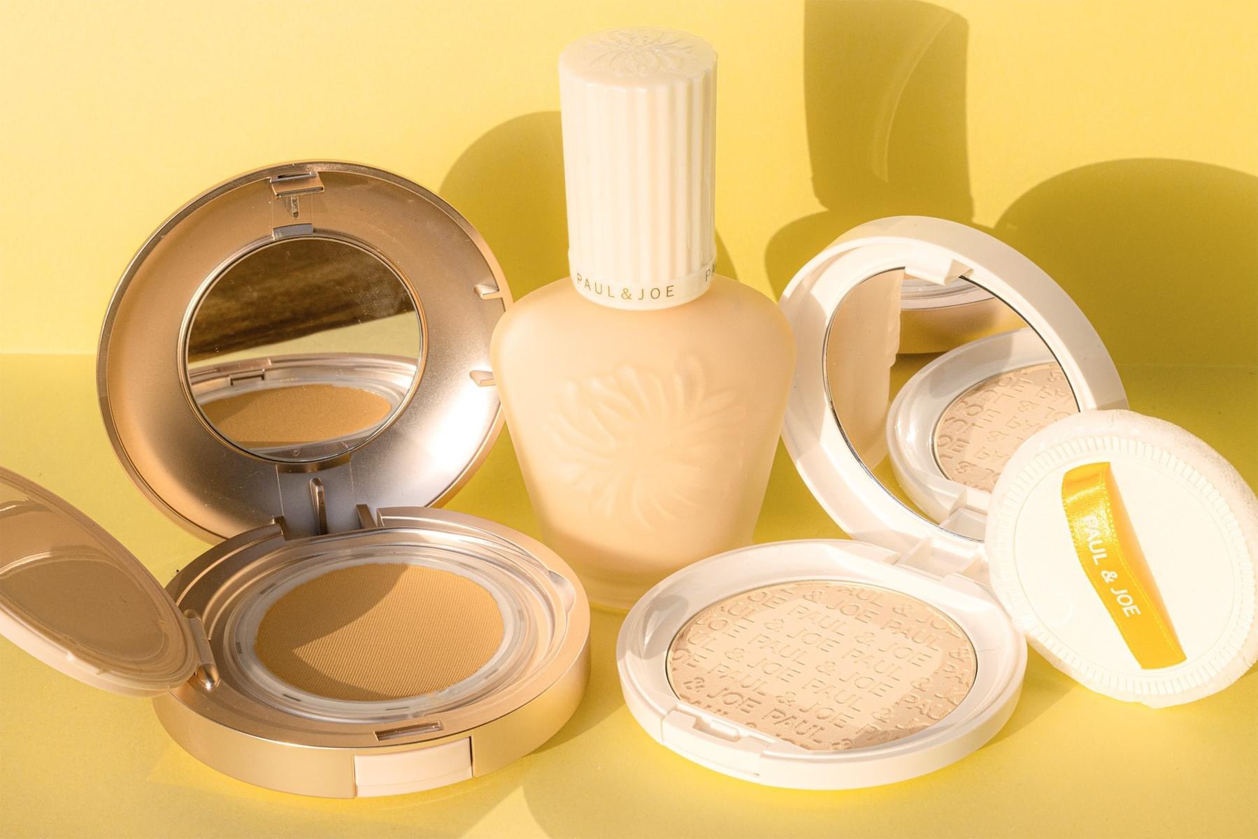 Paul Joe Beaute Jp お直しにも便利なマット プレストパウダー 気になる毛穴や肌の凹凸をカバーして メイク仕立ての仕上がりにリセット 持ち運びに便利なネコポーチが付いて いつでも簡単に ｕｖ対策 が できるのも T Co 3jmq1i69ym