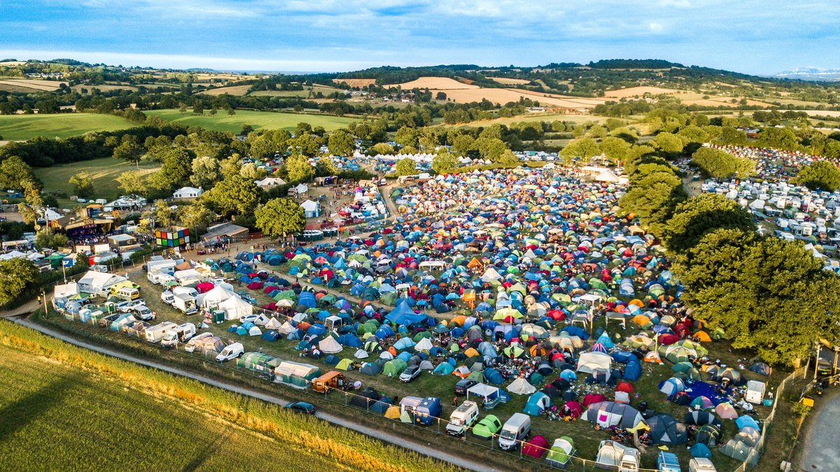 Nozstock's tweet photo. We are devastated that we find ourselves in this position once again 💔 The 22nd edition of Nozstock The Hidden Valley will be postponed and will now take place between the 21st and 24th July 2022. Please read our full statement here: https://t.co/aR1pTywJRh https://t.co/h0WTq0KQRI