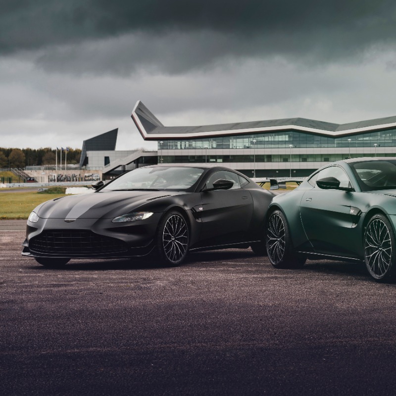 astonmartin's tweet photo. Vantage F1® Edition.

Drive with more presence, more power and unparalleled performance.

Our fastest Vantage yet.

#AstonMartin #Vantage