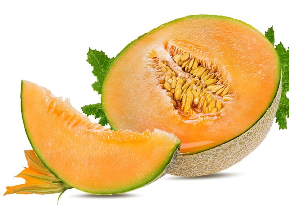 gominolasdpetro's tweet photo. ⚠️Brote de salmonelosis por consumo de melón contaminado afecta a más de 200 personas en 10 países. Se cree que se trata de melón galia, cantalupo y honeydew  procedente de Costa Rica, Honduras o Brasil. Sigue >>> https://t.co/RVn6AklmbZ https://t.co/Eok8QX05kx