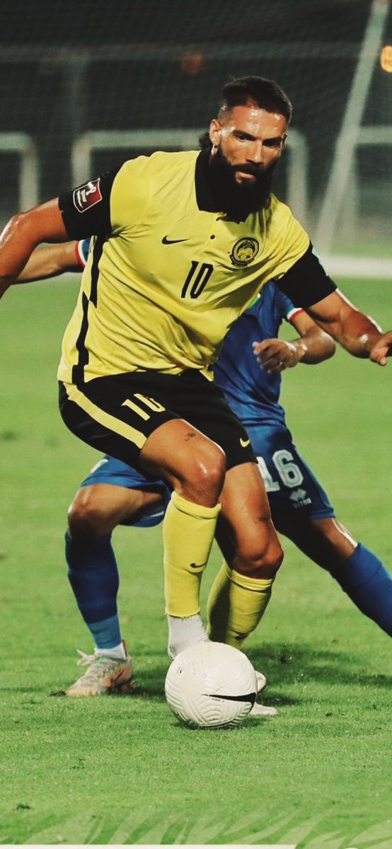 PodiumMy's tweet photo. Selamat berjuang Harimau Malaya 💛🖤🇲🇾 https://t.co/uNerCy7UXz