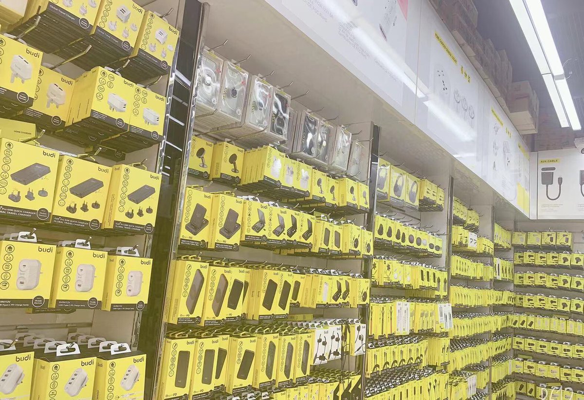 Janiceliang5's tweet photo. budi agent shop in Dubai #phonecable #carholder #carmount #carcharger #cardock #PD
#wallcharger #homecharger #travelcharger #GaN #PD65W #wirelesss #charging #wirelesscharging #mobilephone #headphone #fastcharging #Electronics #factory #supplier #factoryprice #b2b https://t.co/ufYRXLg4IJ