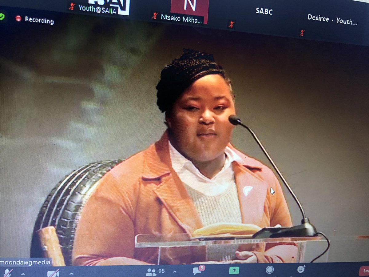 Youth_SAIIA's tweet photo. Currently in session, two of our young people @CeliweShivambu and Sibusiso Mohlwayo speaking about the role young people played in contributing to the @CityofJoburgZA Climate Action Plan

#BeClimateWise
#JoburgYCAP
#YouthAreLeading https://t.co/NI02KwBxxb