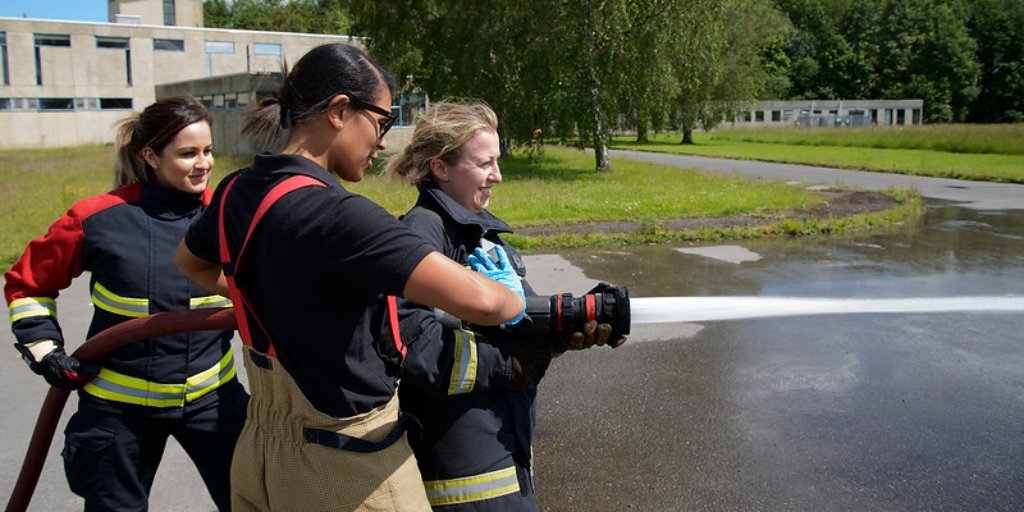 Dream of being a firefighter? 🚒 💜

We’ll be running a free 6-week Future Firefighter Programme starting Tue 15th June. 📢 🆓

This is a Positive Action event series.

For information and to register visit:
🔗wfs.org.uk/future-firefig…

#WFSVirtual #PositiveAction #SmashStereotypes