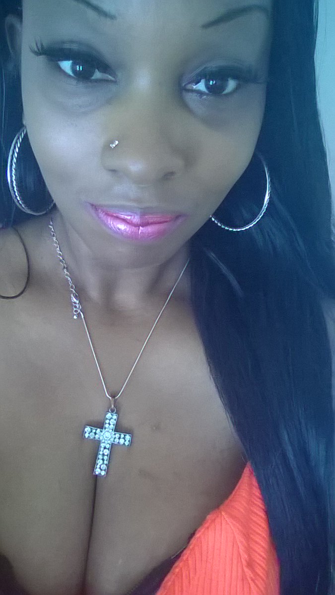 slic_c's tweet image. Da Video Shoot was amazing... I hope yall enjoy da music when it comes out... Shoutz to Mega, My Homiez, My Fam, I luv yall! To my fanz... dreamz really do come true, but you have to try.  There&apos;s no time to wish and not be ambitious. Got dreams? Live them! #1Life  - SLIC