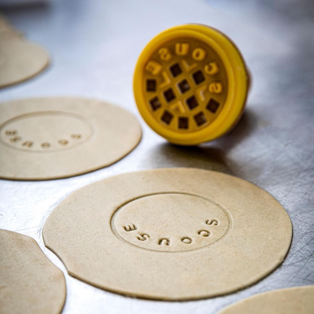 An exciting opportunity for a Chef to join us at Homebaked Bakery👨‍🍳 

If this may be you then find out more and apply on the following link: 
indeedhi.re/34LmpsC
 
#CommunitiesCan #Recruitment