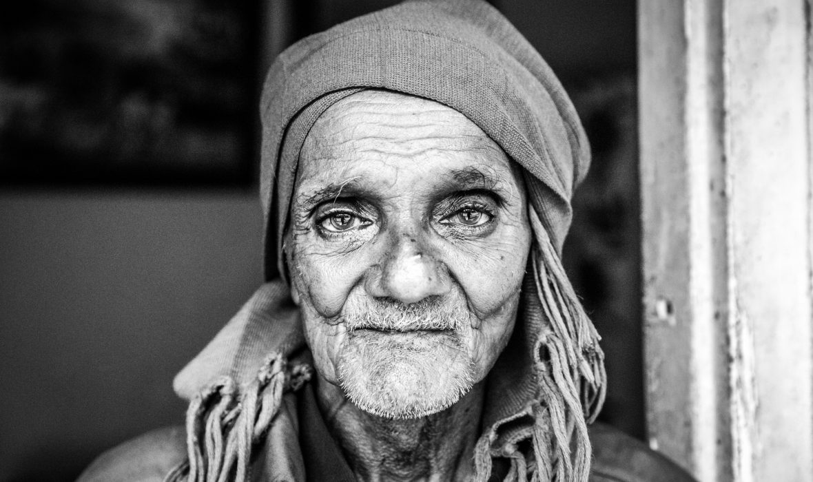 lense's tweet photo. Mickaël Lecolazet est notre #lenser de la semaine !
Le #voyage est sa dimension photographique idéale : les rencontres, les histoires, les visages lui permettent de s’évader mais aussi de nourri sa curiosité pour la diversité. https://t.co/uCzuGm6vQY