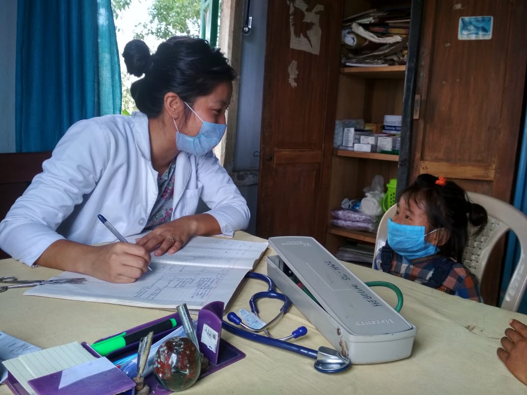 morungexpress05's tweet photo. #Nagaland
The medical staff at Hebolimi HWC were in for a pleasant surprise on Thursday when 3-year old Lipavi, all masked up, showed up at the health centre. https://t.co/Abym5CM0Pl