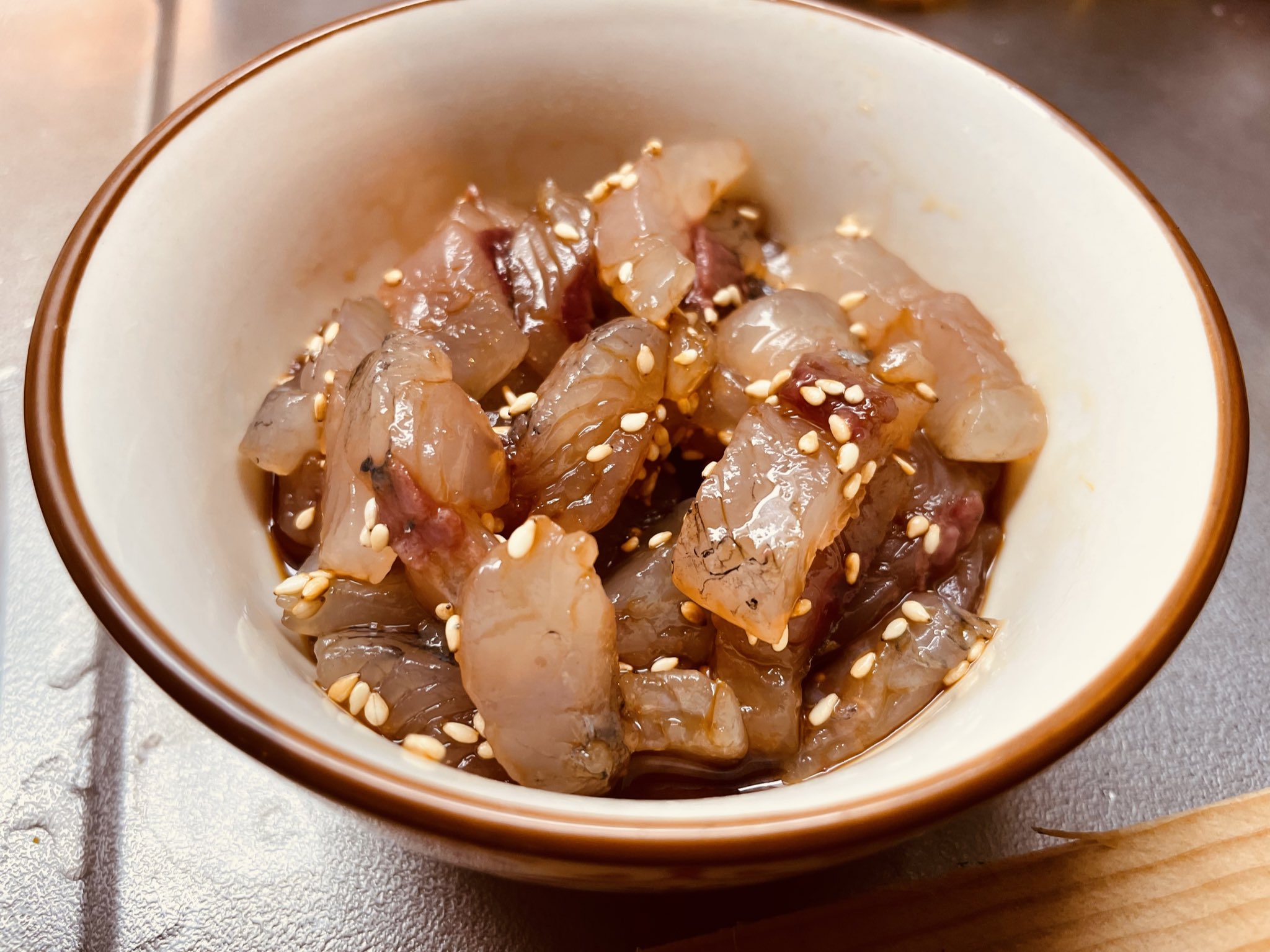 新宿弐丁目横丁 牛時 こんな時間に 鯖の味噌煮 トビウオの刺身 トビウオ茶漬けの素 作ってました 美味しかったら牛時のメニューになるかもしれません 笑 T Co Nllf18ccdm Twitter