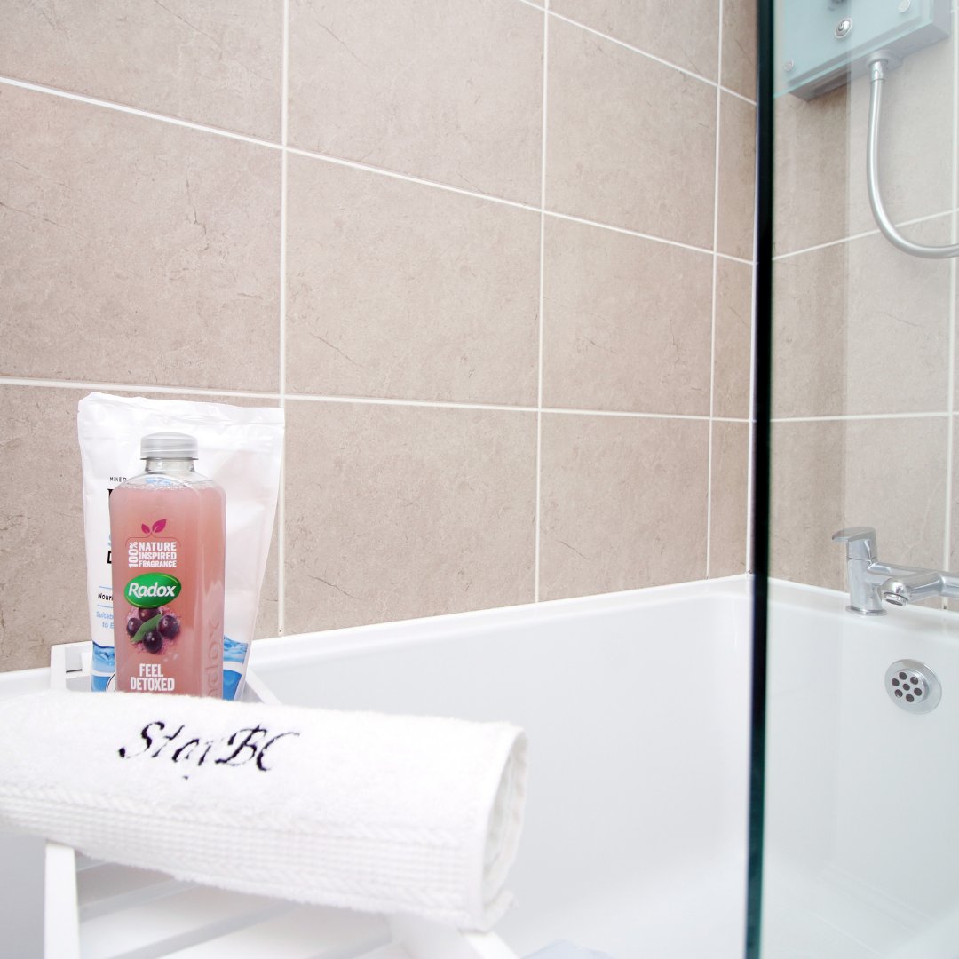 A nice hot bubble 🛁 bath is all you need after a long day, with StayBC's clean and polished bathrooms your relaxation will be fulfilled! ☺️

Browse our high-quality homes and apartment now!
staybc.co.uk