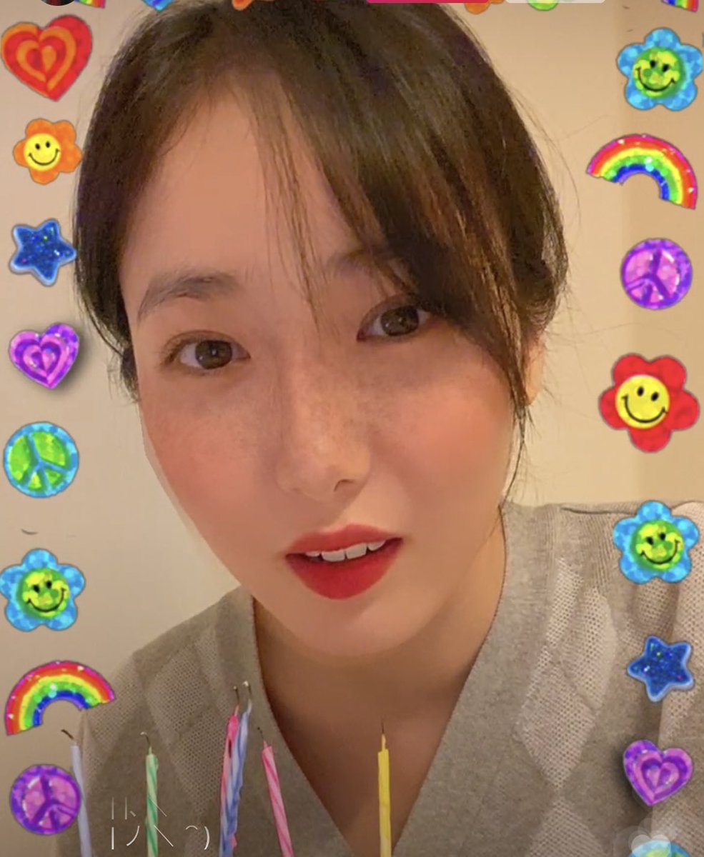 사랑하는 신비생일 가기전에 신비가 좋아하는 공차랑 그냥 제가 좋아하는 뿌링클을 두분께 드립니다 버디도 신비도 밥 잘 챙겨드세요💖💖신비 생일 축하해!!! 최고로 사랑해 🎂❤️‍🔥❤️‍🔥