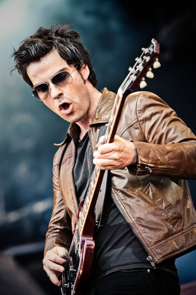 Happy 47th Birthday to Kelly Jones of the Stereophonics! 