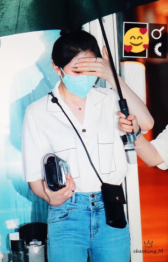 checking_M's tweet image. 210603 네이버나우 preview

수고했엉👋🏻♡♡
#IZONE #이채연 #Leechaeyeon #イチェヨン