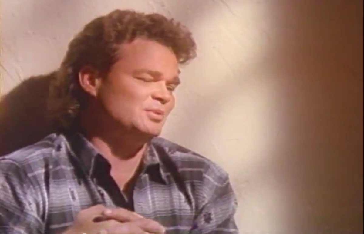 shawnparrsatc's tweet photo. Doug Stone- In a different light HD sound https://t.co/bPvVjnN5FI via @YouTube @dougstonetour #InADifferentLight is @DJ_Shawn_Parr #BlastFromThePast! https://t.co/FvqnnYvYgh