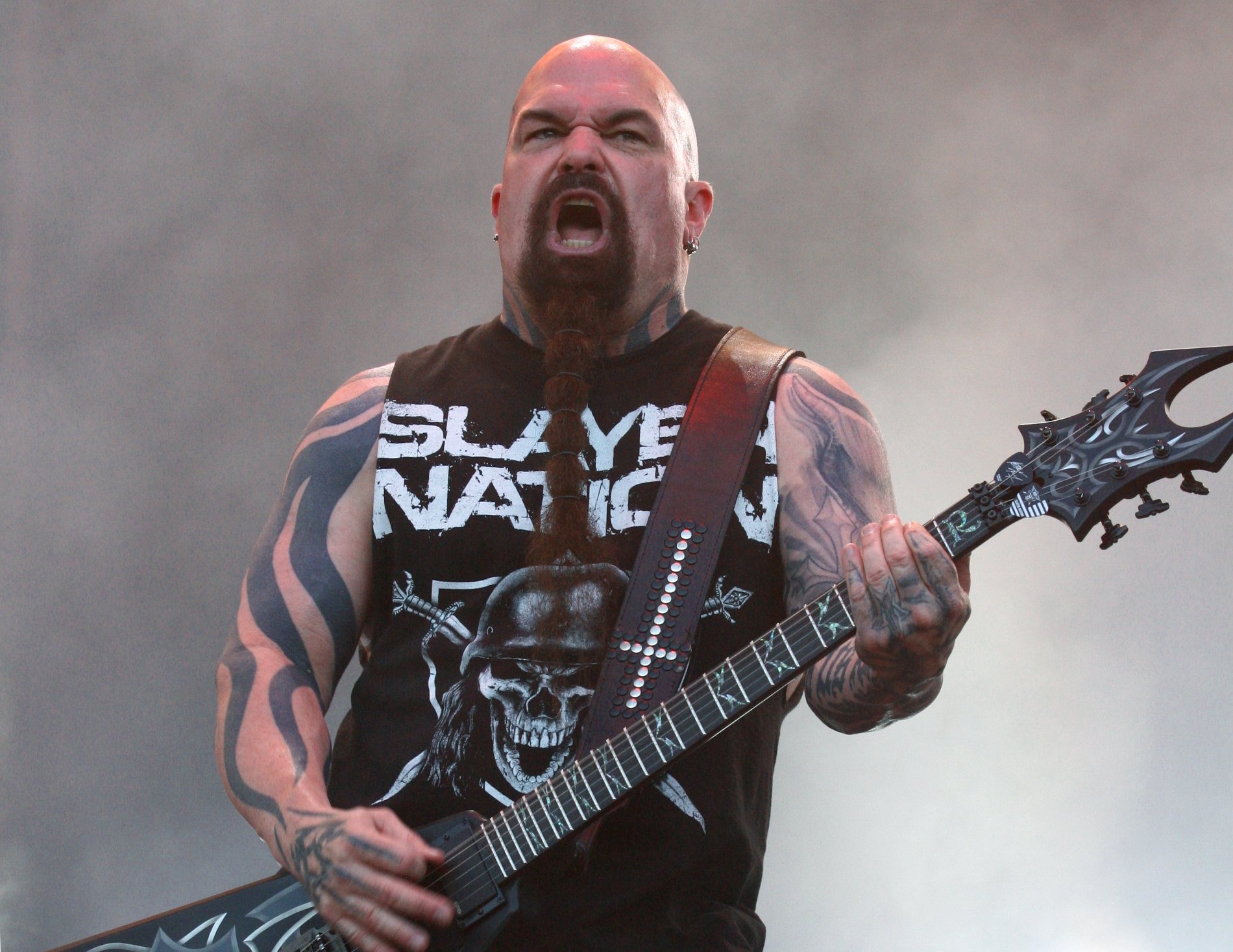 Happy birthday to Kerry King! The Slayer guitarist celebrates today his 57th birthday! 