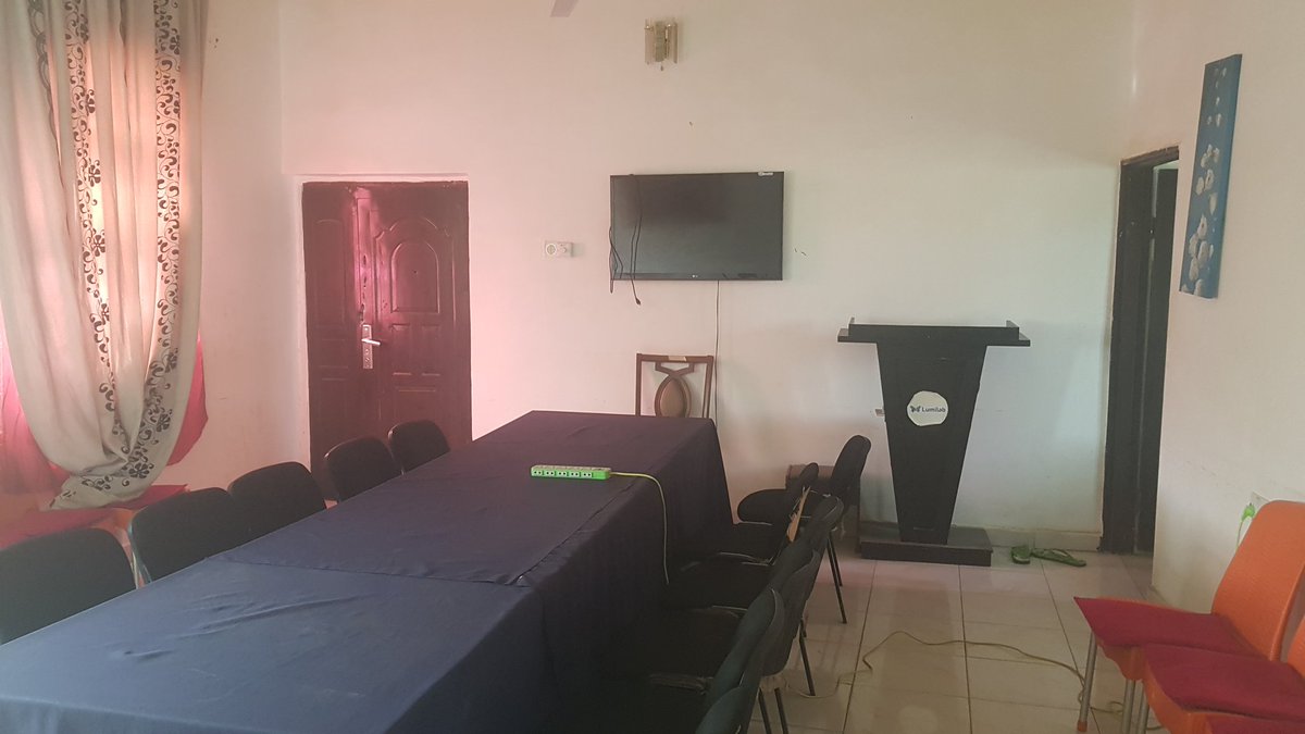 The Readers' Hub tweet media