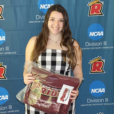 GoRegisPride's tweet photo. Congratulations to Emma Kelly and Nikki Papadopoulos on their recent graduation and appreciation to them for all they contributed to @regis_softball! #RoarPride 

https://t.co/6adnaI6WzX https://t.co/HYmoNZJQKi