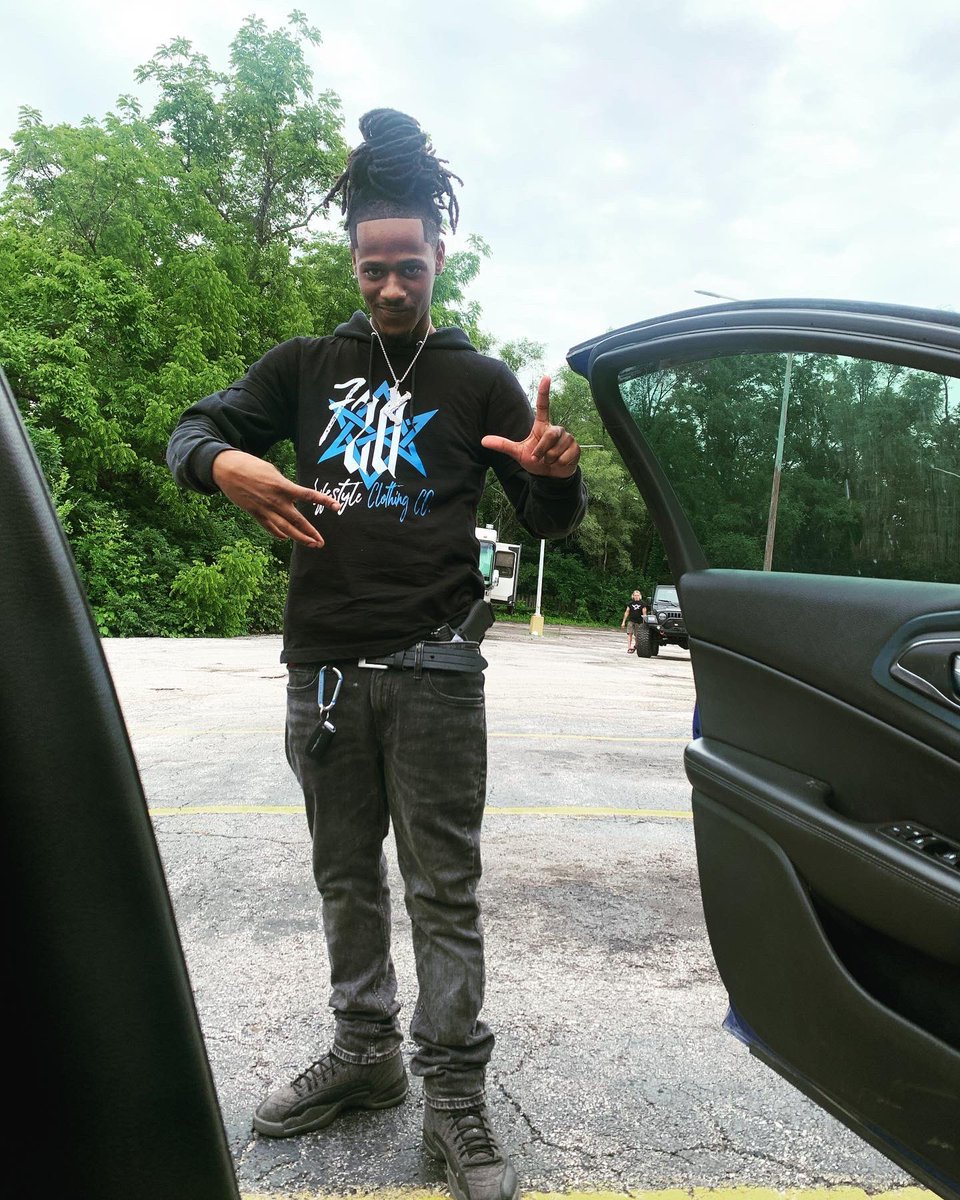 YungBluYLE's tweet photo. Gz &amp; Dz✡️ Free Da Guyz🗣 https://t.co/OU2c0qefl2