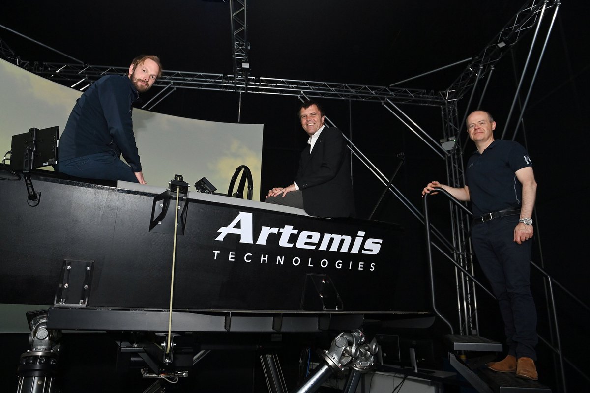 Artemis Technologies (@artemistechltd) on Twitter photo We're pleased to have welcomed UK High Level Climate Action Champion <a href="/topnigel/">Nigel Topping</a> to Northern Ireland as part of his tour meeting local businesses at the forefront of addressing climate change #COP26 #NetZero #BelfastFoilingFerries
bit.ly/3fOY3Vr We're pleased to have welcomed UK High Level Climate Action Champion <a href="/topnigel/">Nigel Topping</a> to Northern Ireland as part of his tour meeting local businesses at the forefront of addressing climate change #COP26 #NetZero #BelfastFoilingFerries
bit.ly/3fOY3Vr