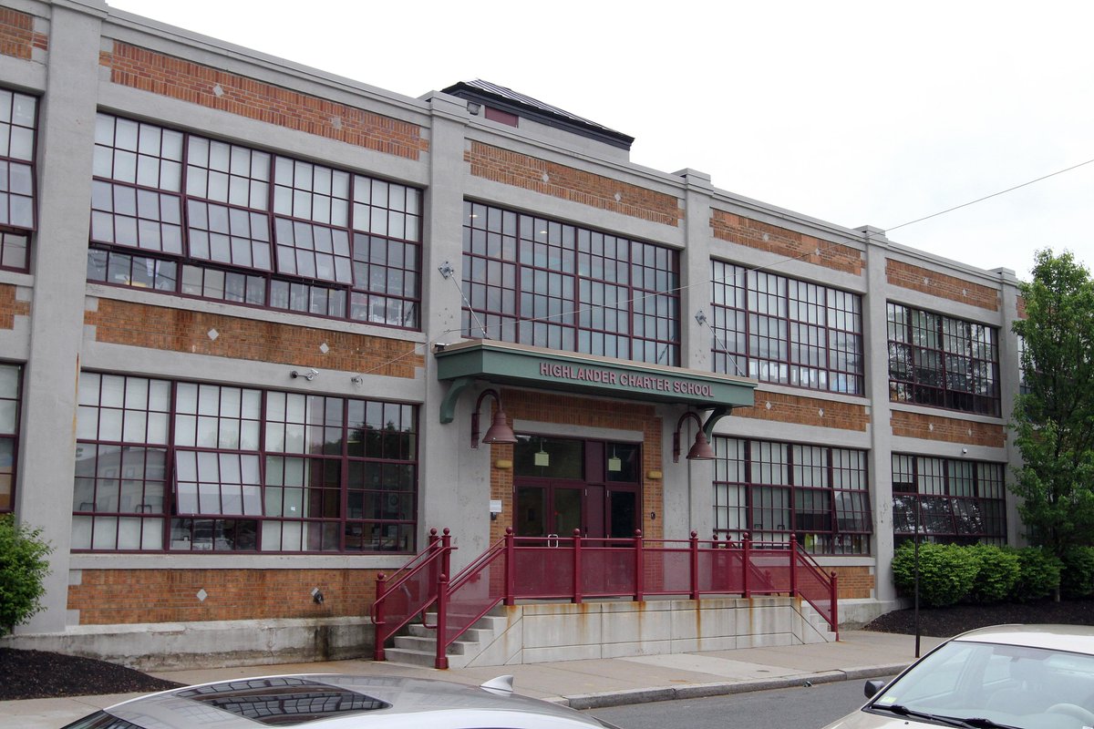 LISCEducation's tweet photo. #TBT to 2011 when @LISC_HQ provided International Charter School (@HighlanderChart) in Rhode Island with a grant to move the school to a larger facility in order to serve more students. #grants #charterschools #education #students #predevelopment #facilities #financing https://t.co/bi5pmecUbO