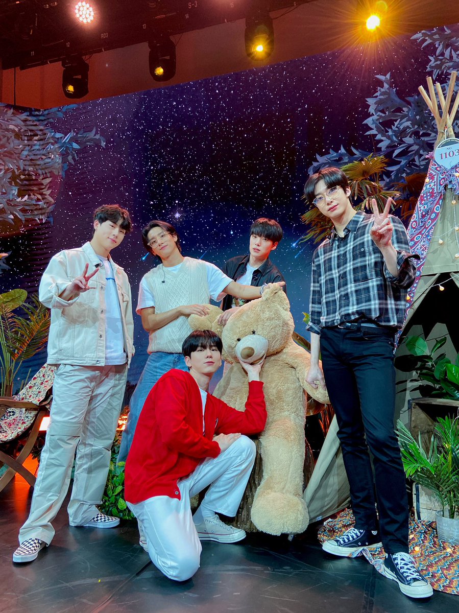 📸
210603 #몬스타엑스
#네이버NOW #가보자고 완료

몬스타엑스와 함께 떠난 캠핑 🏕❤️
마음이 몽글몽글해지는 분위기에 취한 오늘 🙂
몬베베.. 다음주에도 가보자고 🥰

#MONSTAX #MONSTA_X
#One_Of_A_Kind #갬블러