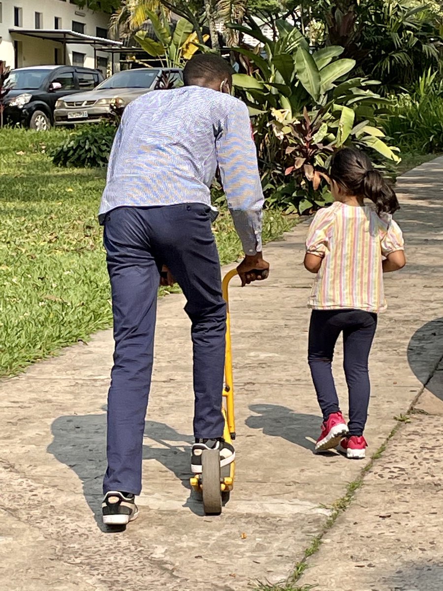 paulabaxter67's tweet image. A magical moment... this preschooler chatting away to a TA as he tried to tempt her to use the scooter ⁦@TASOKinshasa⁩