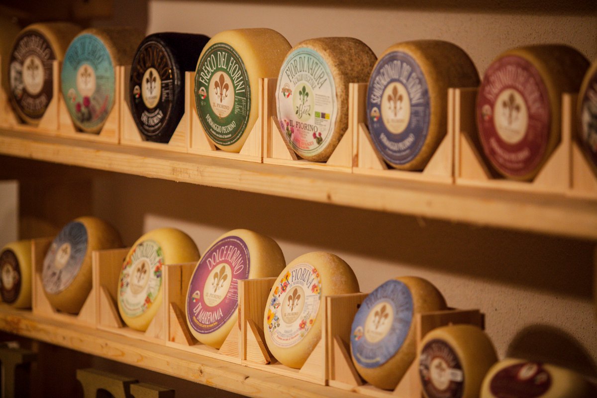 Rimettersi in cammino, ripartire. Il nostro sogno d'estate ☀️ è questo: tornare a portare i nostri formaggi e le nostre passioni in Italia e nel mondo 🇮🇹🌍
📌 Da domani domenica 6 giugno saremo a Eataly #Roma  per una degustazione! ❣️ #ilfiorino