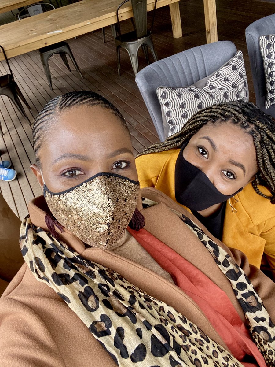 noxbloom's tweet photo. Excited to be at the @tedxgreshamplace with @Mpume_Mhlanga to listen to ideas worth spreading to BREAK BARRIERS! Awesome platform @thobanindlovu_ 
.
Loved @pepemarais’s Talk 
Can’t wait to hear from @marksaunderstps 👌🏾👌🏾
.
#TEDxGrashamPlace #Speakers #breakingbarriers https://t.co/v5y2Egb97f