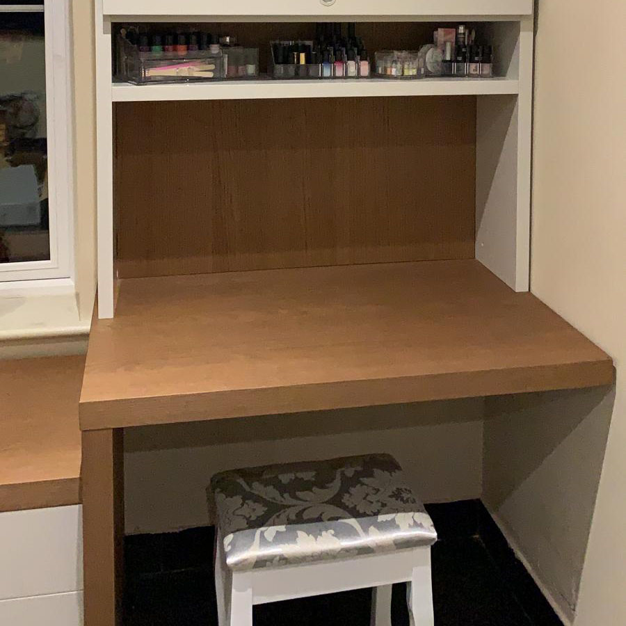 UrbanInterior1's tweet photo. A HIGH-QUALITY ITALIAN BEDROOM -Our brief here was to create a bedroom for a young girl, with a playful design and suitable area for studying. We used Novamobili Italian furniture and built a seated bench area under the window, which then continued into the desk. https://t.co/KCyHGewthM