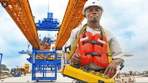 Moneycentral4's tweet photo. Julius Berger, Rivers Sign Contract to Dualise Ahoada-Omoku Road Phase 1 https://t.co/ynh8IJmuFL https://t.co/WL9K2L0HdC