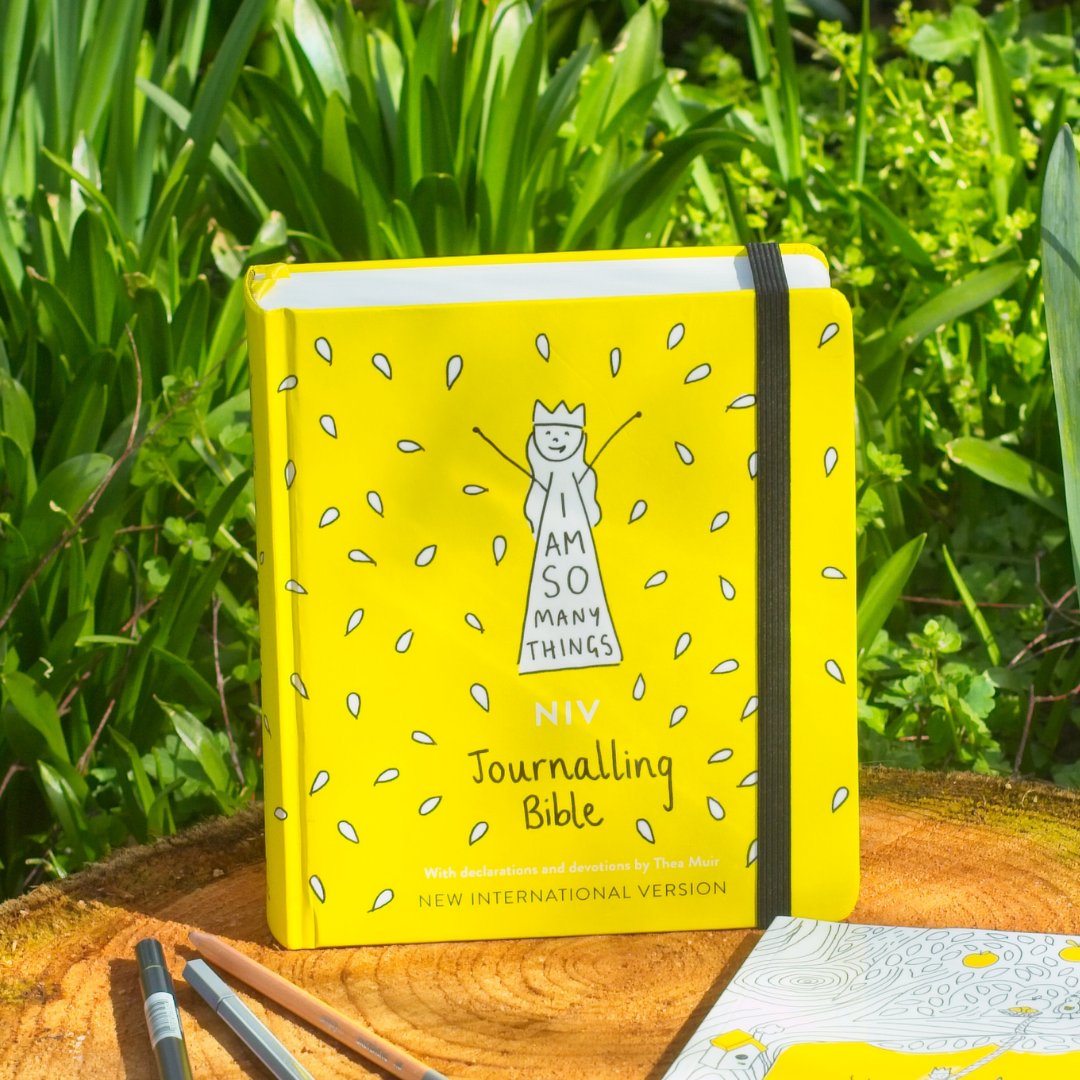 Iamsomanythings's tweet photo. 30% OFF OUR JOURNALLING BIBLE!! 💛
With extra wide pages and blank margins for journalling, it has 48 additional, devotional pages with activities and challenges created by Thea to help and guide you on your journey of true identity > https://t.co/cpNZFXlA3e 

#JournallingBible https://t.co/U0ARJc1LTV