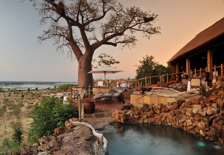 leatile___'s tweet photo. Ngoma Safari Lodge Chobe National Park in Kasane,Botswana.
Local rates P2400.00 per person night includes all activities and all meals.
Advisable for 2 nights 
Transfer from Kasane by road https://t.co/TQtOMFYQrh